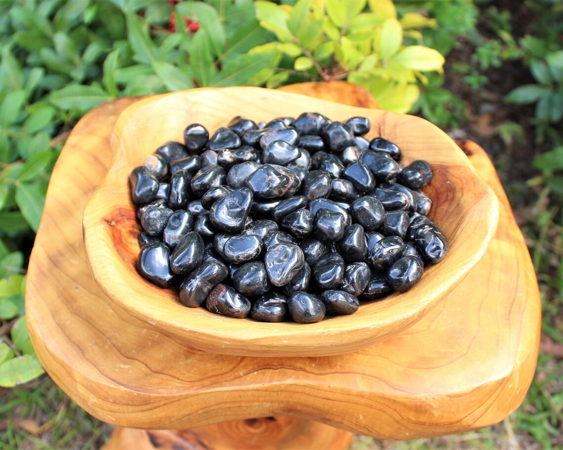 Dark Onyx Tumbled Stones