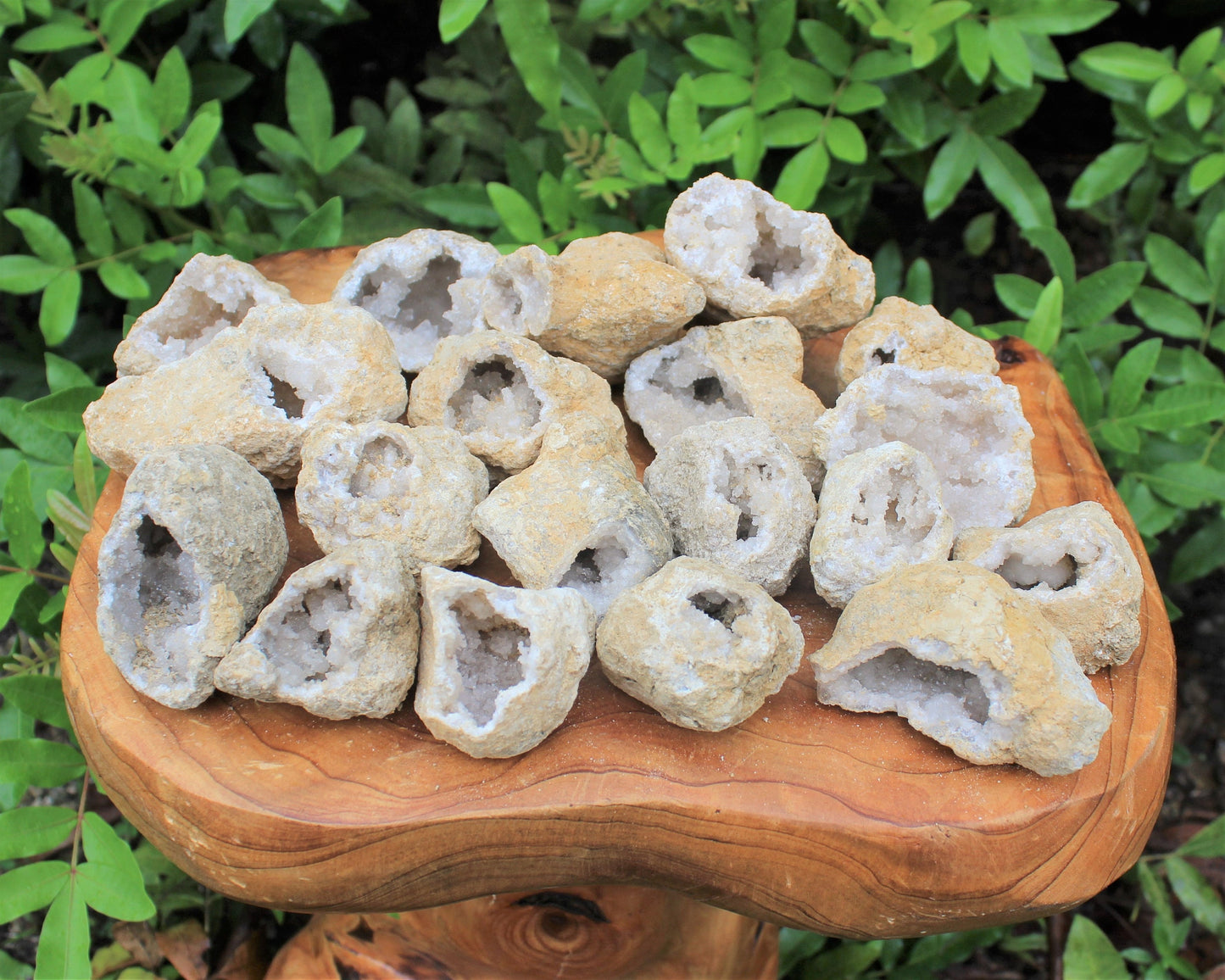 Break Your Own Geodes Box Lots