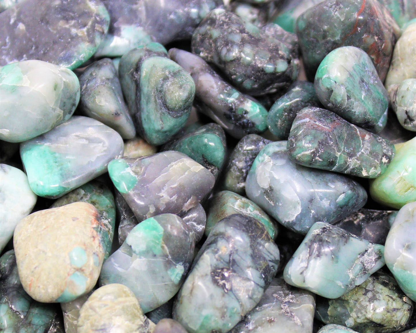 Emerald Tumbled Stone