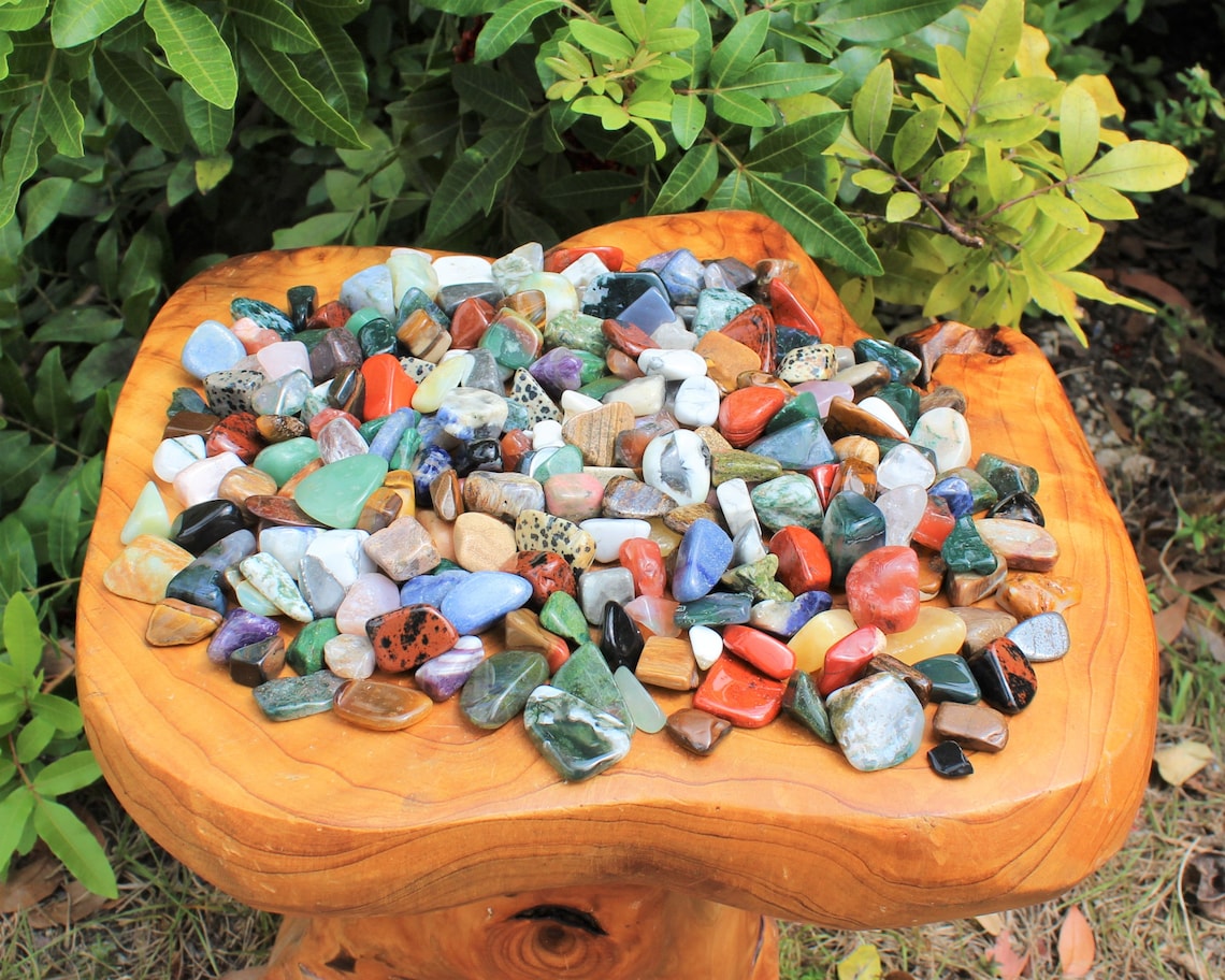 Small Assorted Tumbled Stones