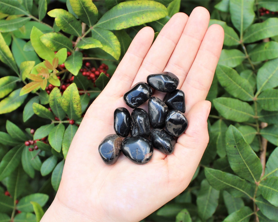 Tumbled Dark Onyx Stones