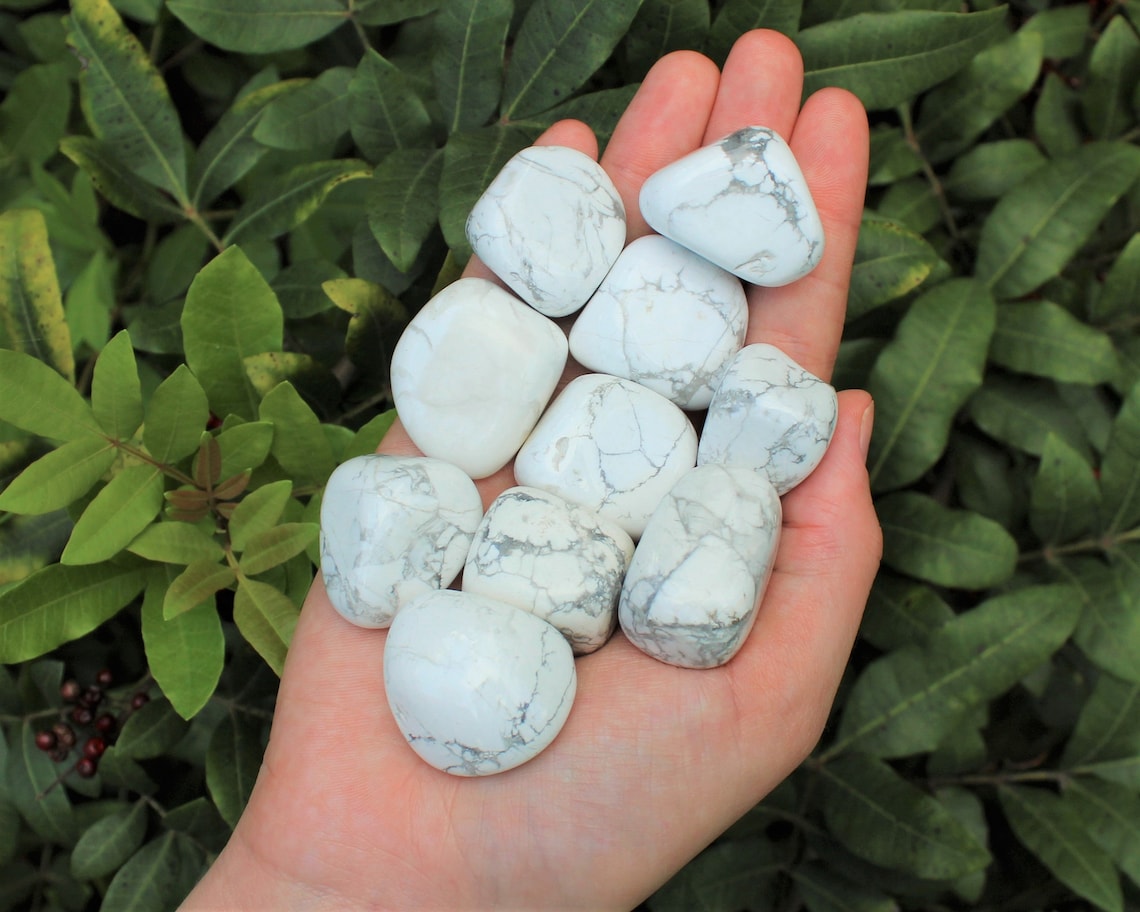 Elegant Howlite Tumbled Stone