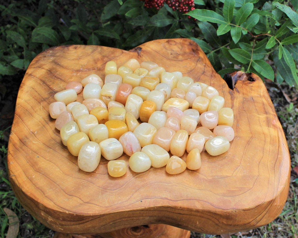 Aventurine Tumbled Elegant Stones