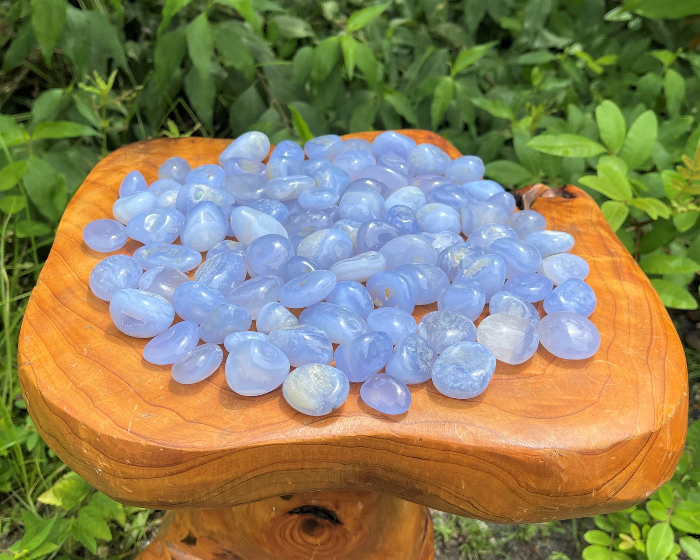 Elegant Lace Agate Tumbled Stones