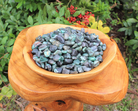 Emerald Tumbled Stones