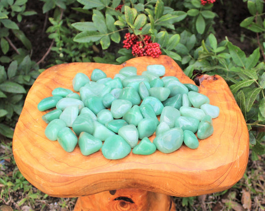 Elegant Aventurine Tumbled Stones