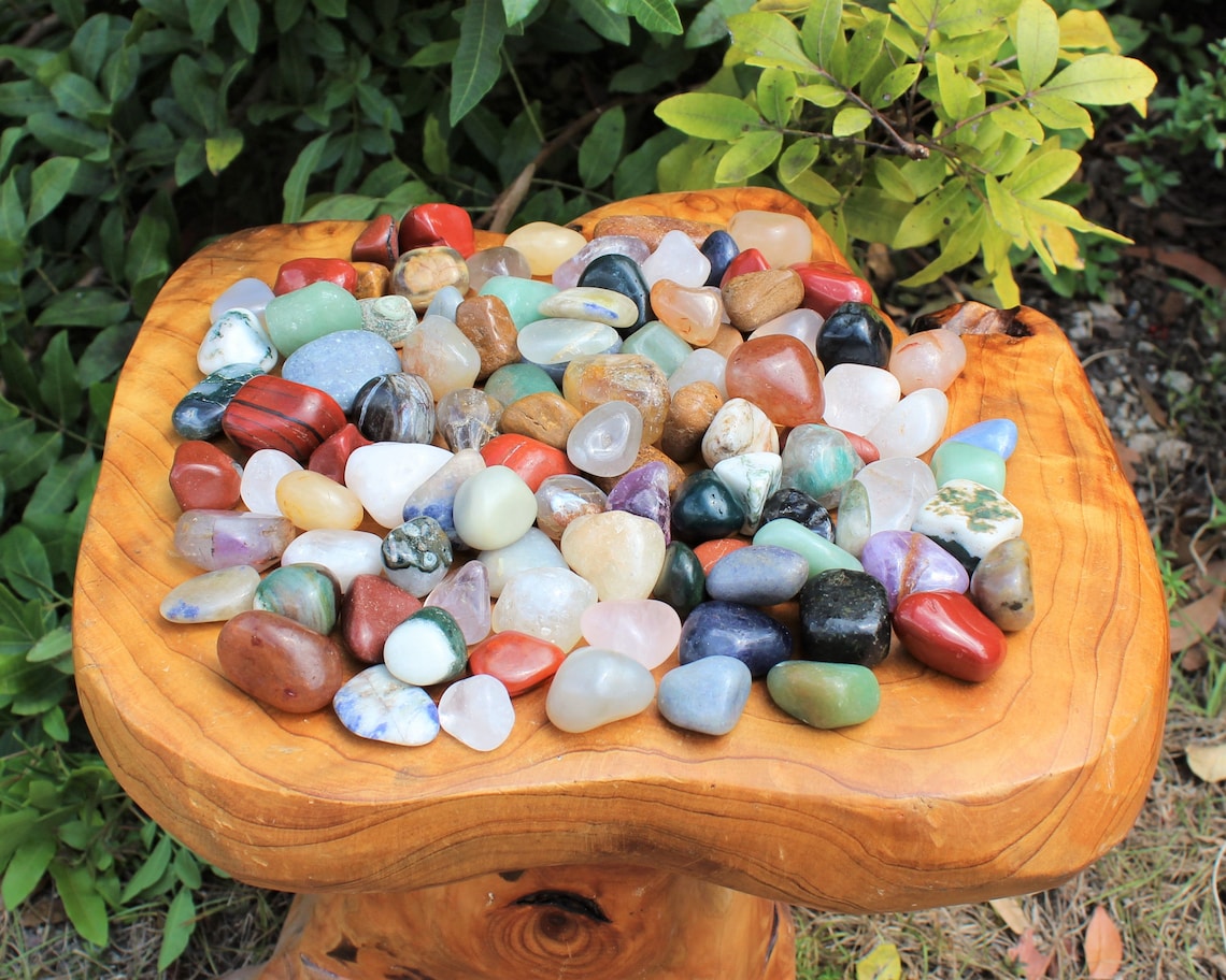 Medium Assorted Tumbled Stones