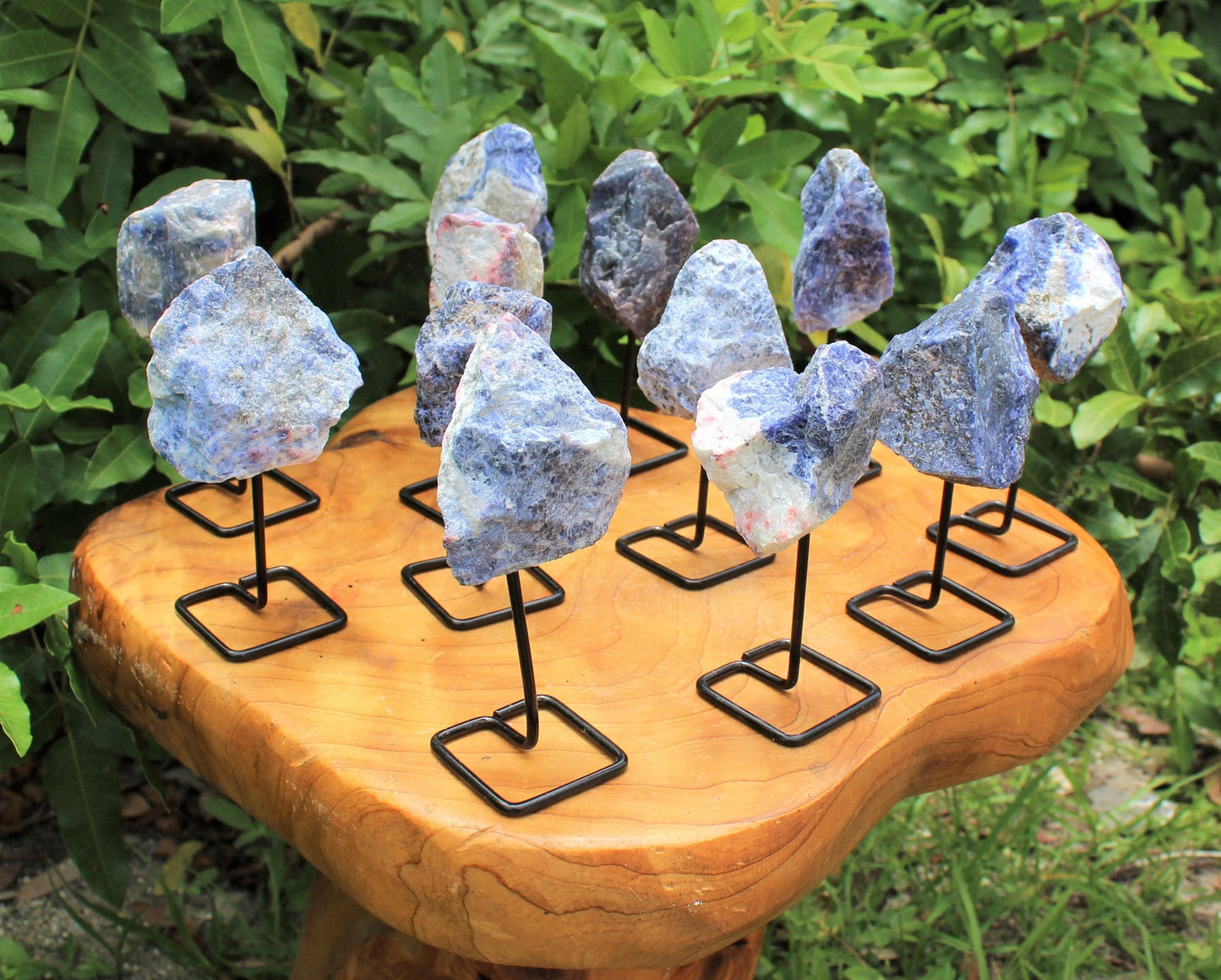 Sodalite Metal Stand And Rough Sodalite Mini Pin