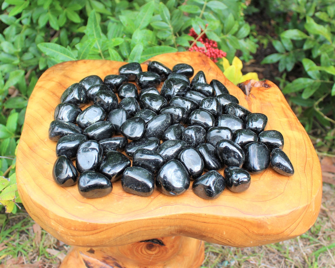 Tumbled Jet Stones