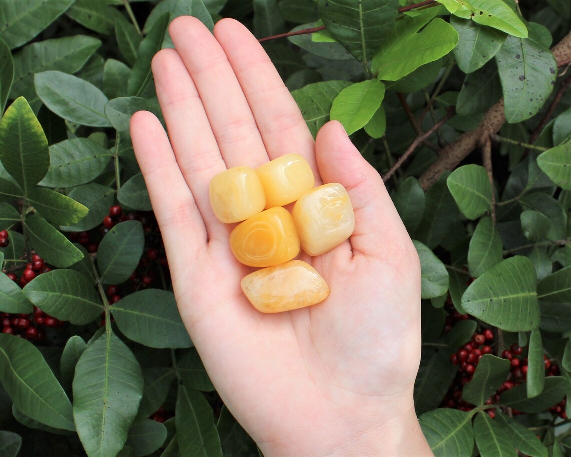 Elegant Aventurine Tumbled Stones